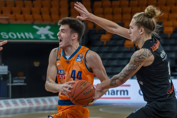 则以速度和 则以速度和